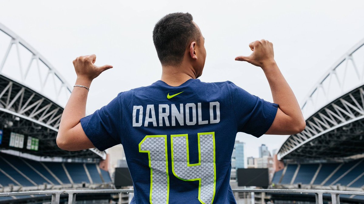 Seahawks Pro Shop tweet media