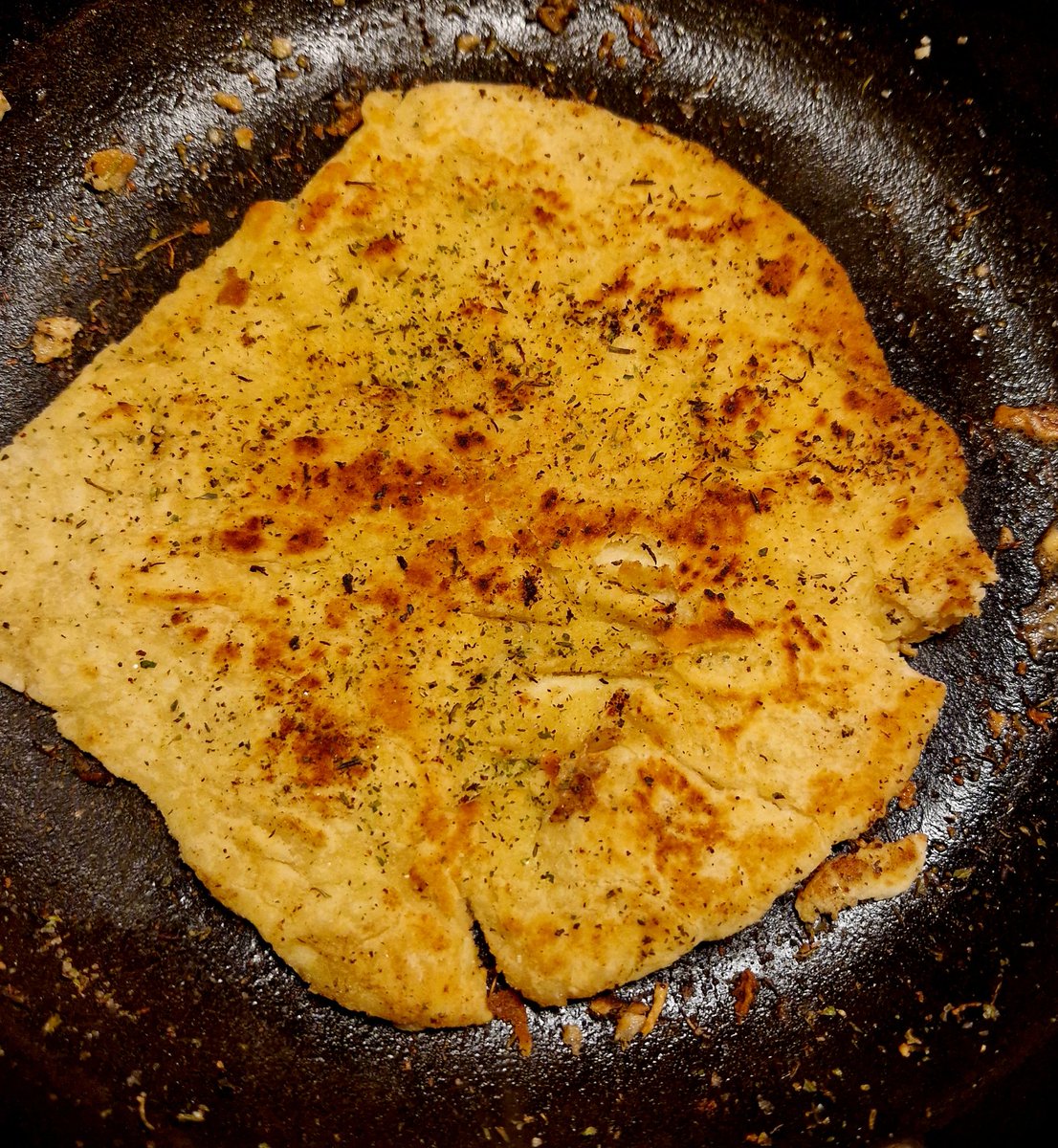 KrokigaStigar's tweet photo. Laborerar med naanbröd, går sisådär.

#TryAndError https://t.co/4Unksteujm
