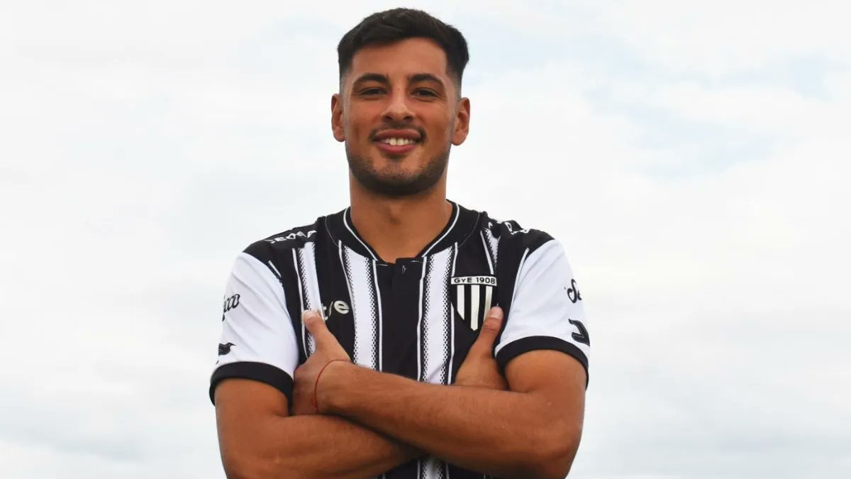 🔴⚫️#Colón | MERCADO DE PASES

▫️Brian Ferreyra, delantero de Gimnasia y Esgrima de Mendoza, podría convertirse en refuerzo Sabalero

▫️Es uno de los nombres que interesan para seguir reforzando el plantel que comanda técnicamente Ezequiel Medrán 

<a href="/lt9lider/">LT9 - La Nueva Nueve 🎙️</a> <a href="/Deporte_9/">Deporte 9</a>