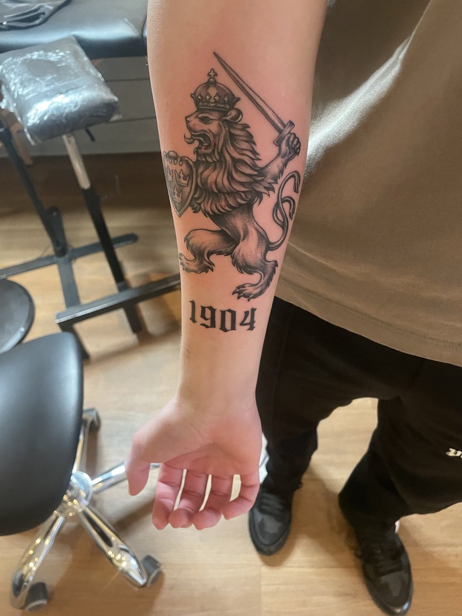 Clarence1904 tweet media