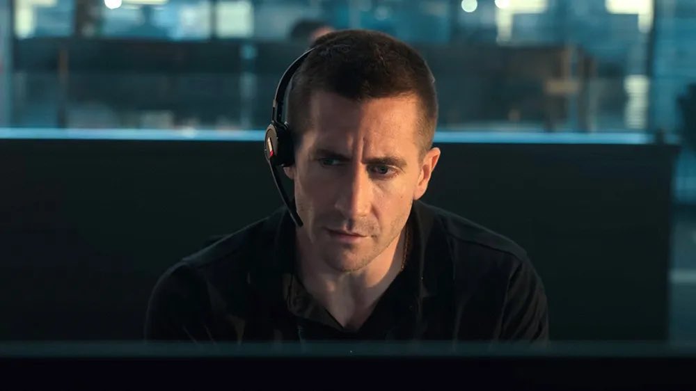 The Hollywood Handle tweet media