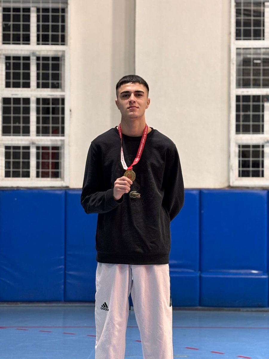 YSGAL20's tweet photo. Okul sporlari Taekwondo  Müsabakalari gençler kategorisinde Zeki Yılmaz 63 kiloda il https://t.co/oVhXNzMoe0 oldu hocam https://t.co/Alp6mdGmbc