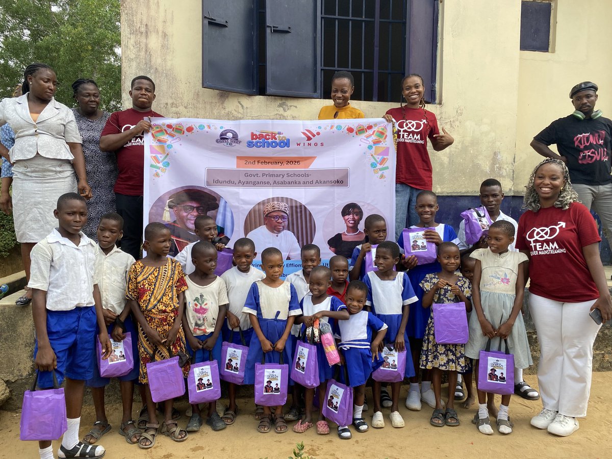 UtyBasseyDuke's tweet photo. Back to School Outreach at my Ward Idundu/Anyanganse, Akpabuyo LGA, to River State https://t.co/RP93K3WY1D