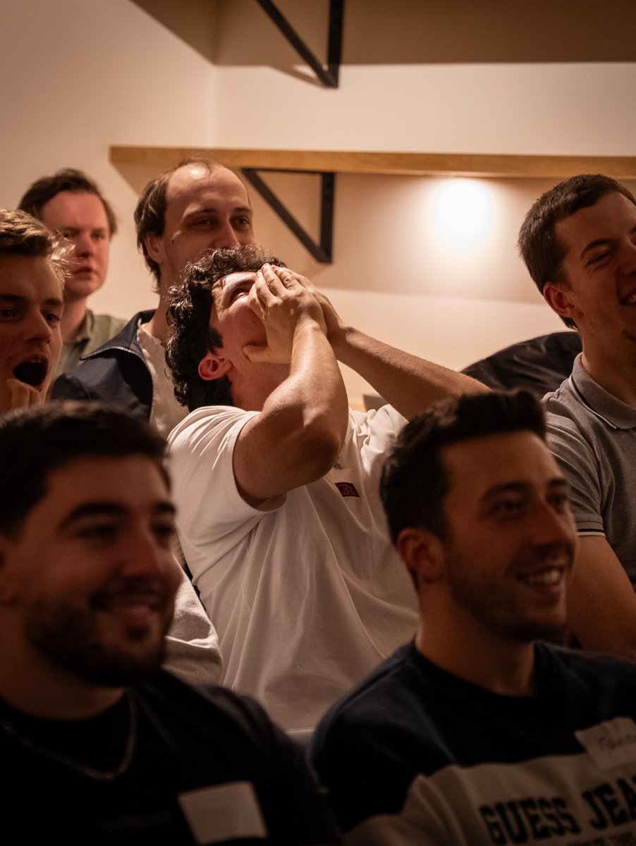 Photos de notre dernière Watch Party 🍟 à Bruxelles !

Vous étiez nombreux, encore merci aux gens qui sont passés nous soutenir IRL 🥹❤️