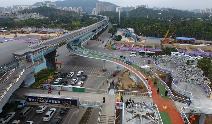 streetfrontier's tweet image. Xiamen city in China built the world's longest elevated cycling track in just 6 months.

The interesting part is that ..