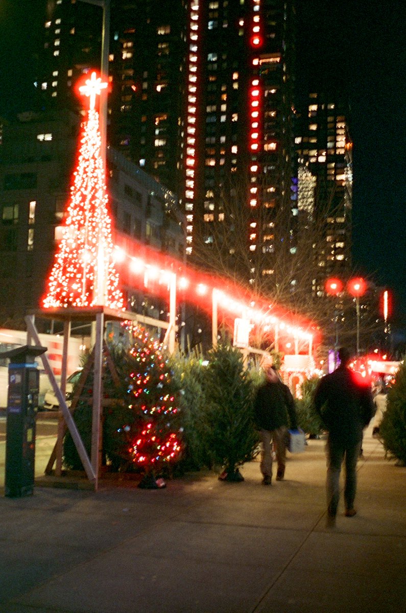 genic_life's tweet photo. だいすきCinestill

#rollie35 #cinestill #geniclife https://t.co/T9h7bYsUjz