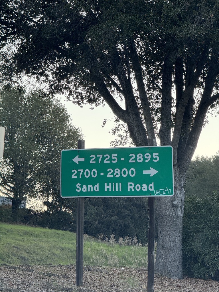 just had a chat with <a href="/hugothomel/">hugo</a> 

🔥he just went viral on x &amp; got funded by <a href="/fdotinc/">Founders Inc</a>

we both tried building in EU for YEARS,
then got to SF,
and got funded in DAYS.

both by <a href="/fdotinc/">Founders Inc</a> 

(hugo seems like a younger <a href="/hthieblot/">Hubert Thieblot</a> tbh) 

love this energy!

builders build.
world models