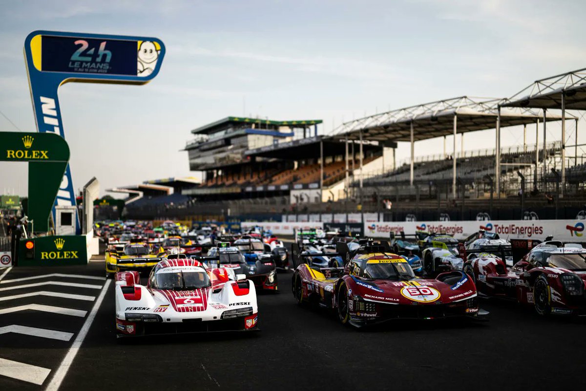 参戦車両をズラーッと並べるのも圧巻だが、こうやって無造作に並べるのもなかなか良いな。
#WECjp #AsianLeMans
x.com/i/status/20197…