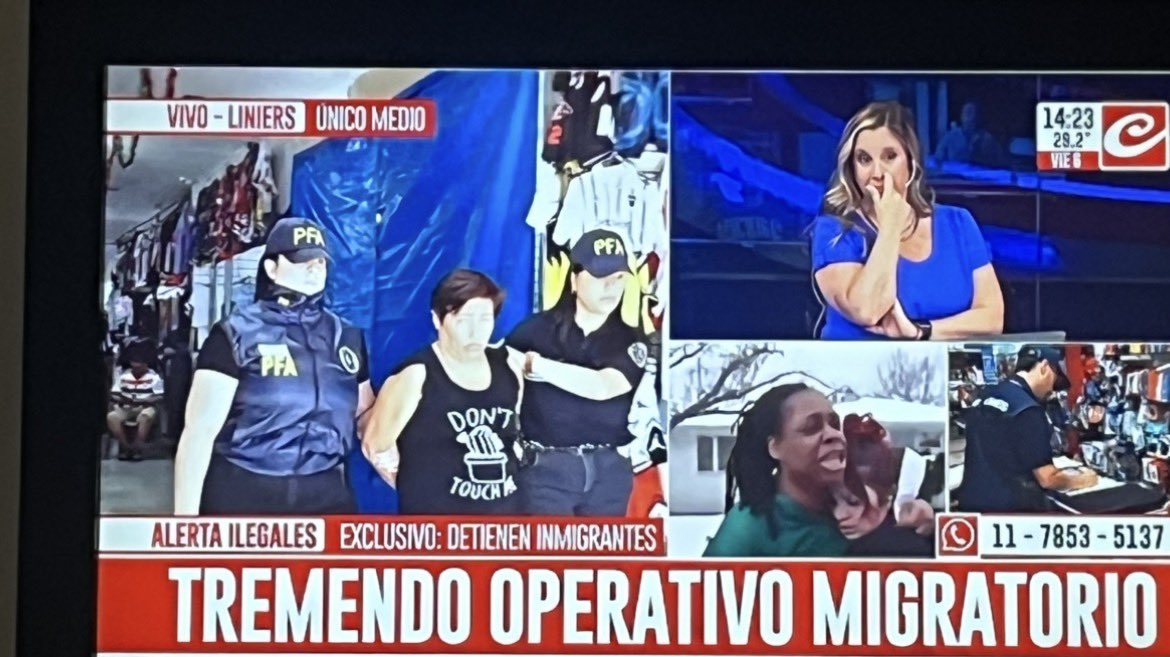 MximaReina1's tweet image. Se pusieron las pilas con los limítrofes . Que no decaiga . #LeymigratoriaYa Hartos de pagar AUH y que además viven vendiendo ropa ilegal .
