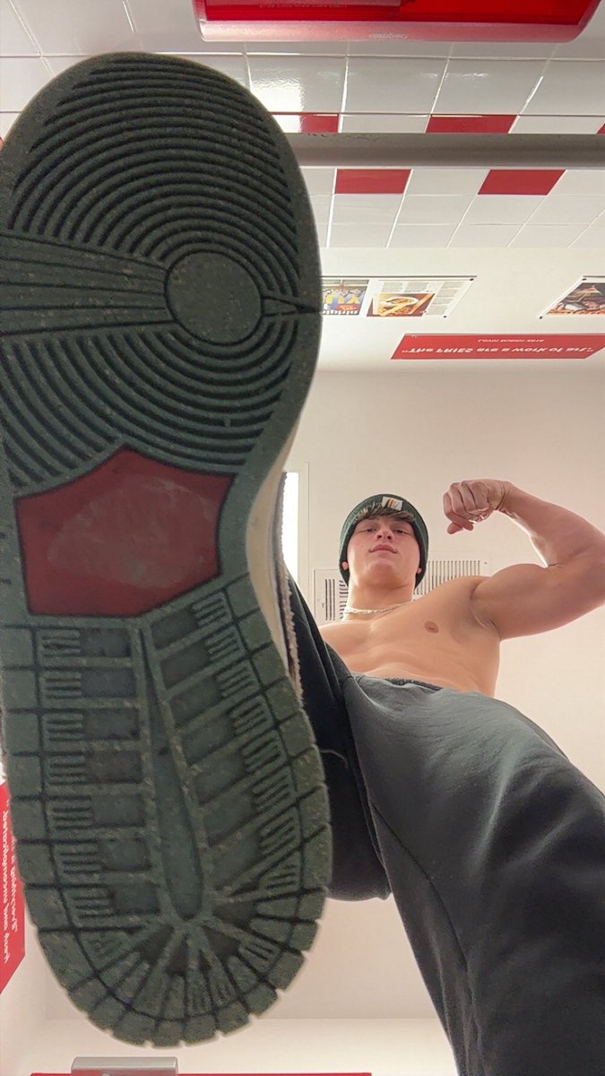 MasterZach2 tweet media