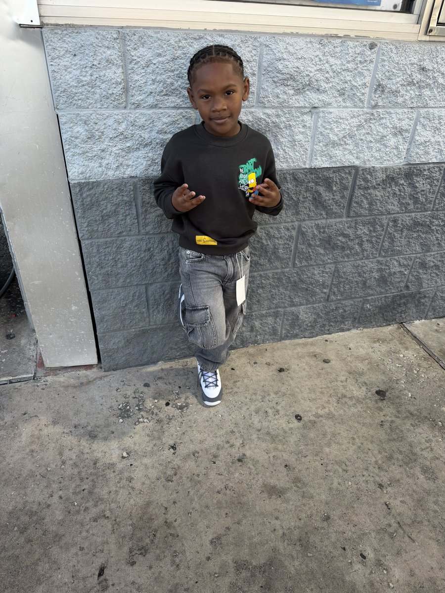bluecheesetati's tweet photo. HAPPY BIRTHDAY TO MY FIRST BORN BIG JAYCE 7 YEARS YOUR MOM HAS BEEN AMAZING 🍾🥳🫶🏽 https://t.co/zn9a3MBCiT