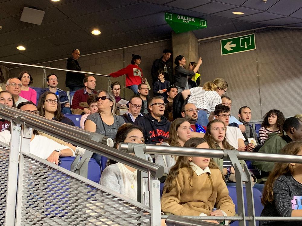 Gracias a quienes estáis siempre. Fantástica afición CD Caldeiro