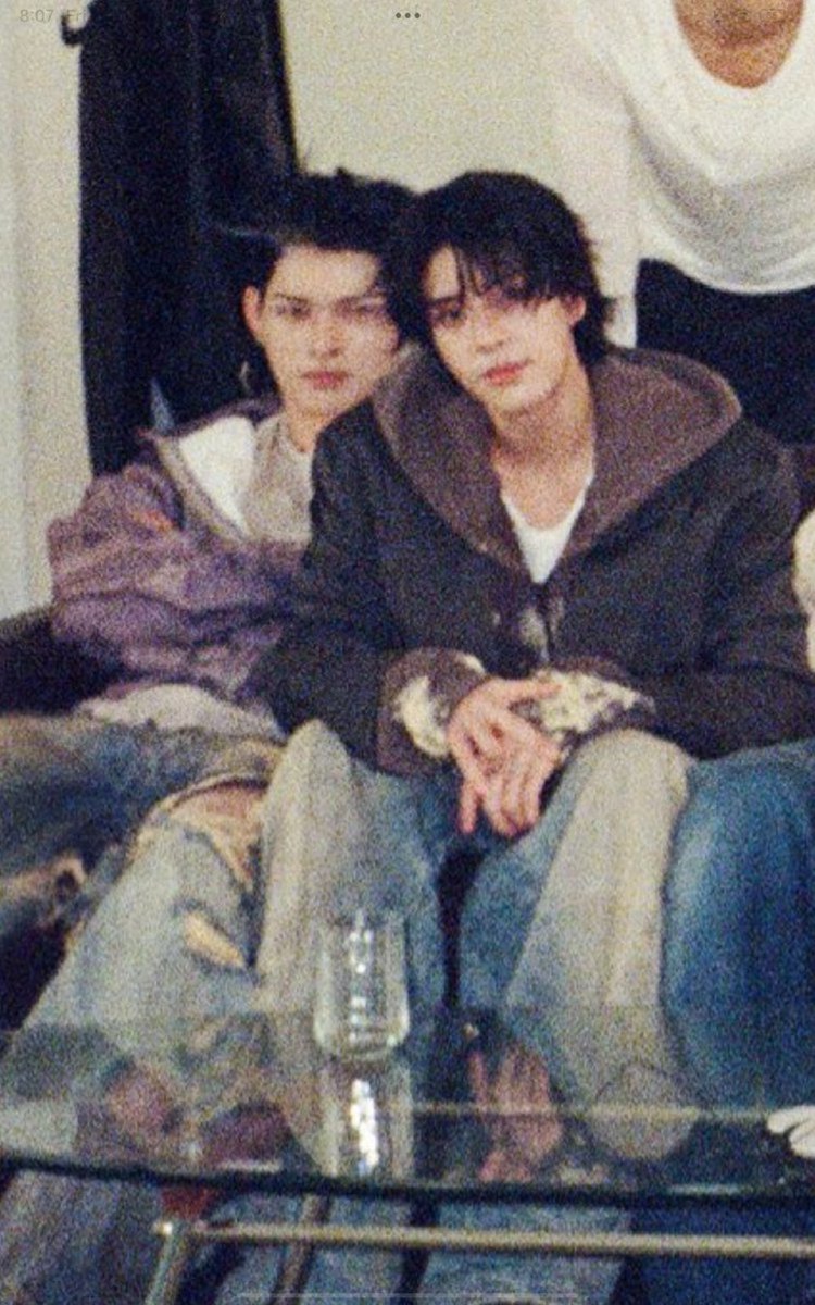 suninonii's tweet photo. Nonononooiiiiiiioooooninisss😿😿😿😿 https://t.co/GESCoiu2d0