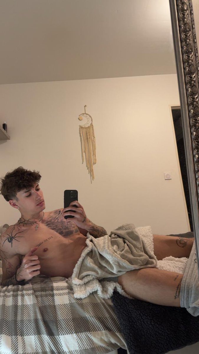 Clément tweet media