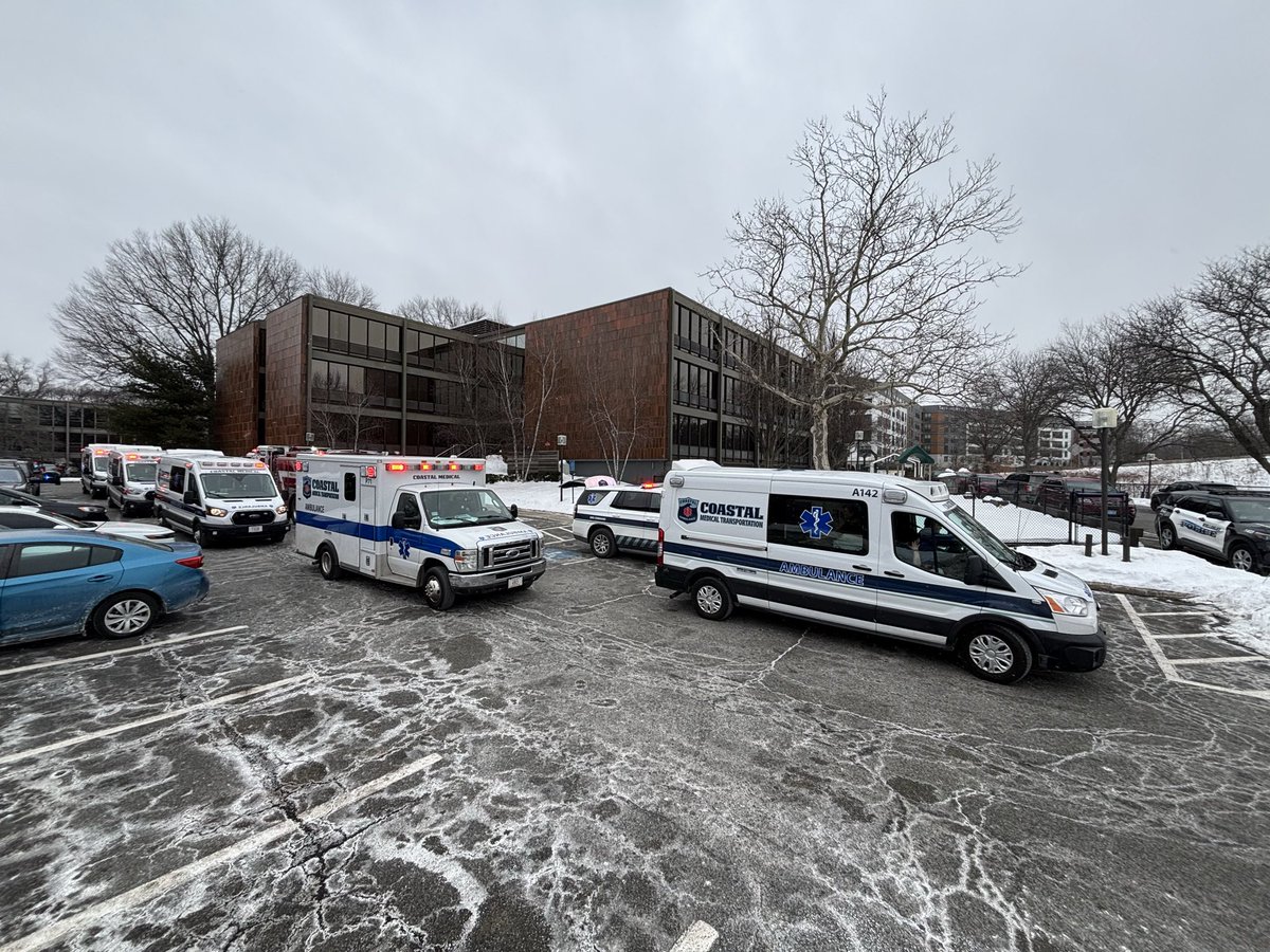 Wellesley Police tweet media