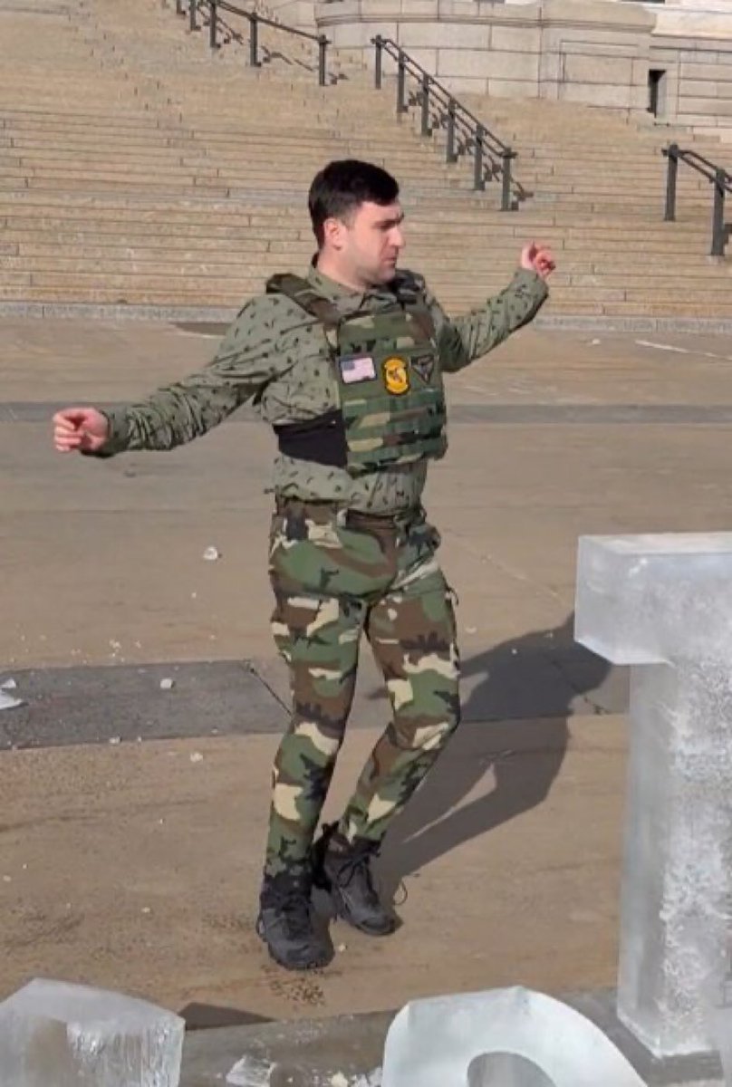 Peak alpha-male, y’all 🫠🫠🫠