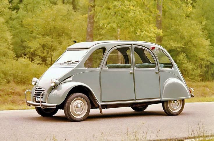 QuirkyRides's tweet image. #2CV #Picasso?