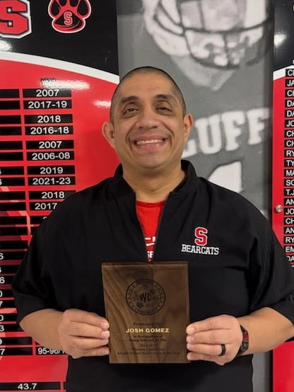 Bluffs Middle School tweet media