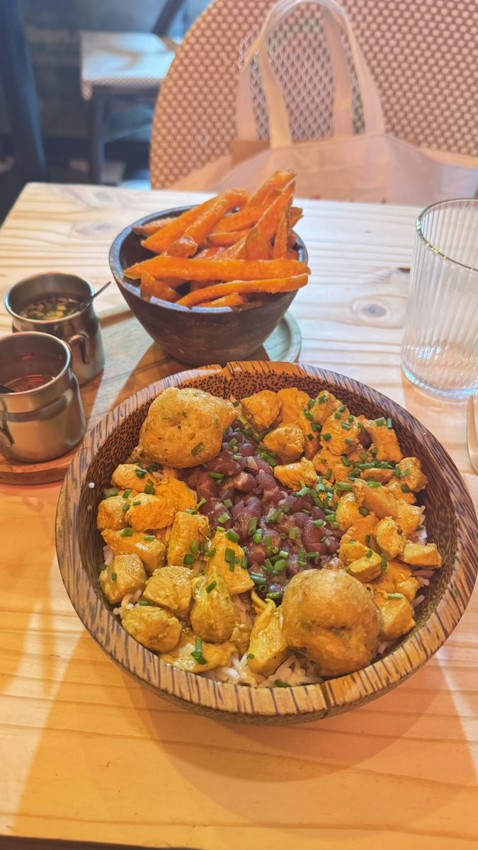 Jayveence's tweet photo. Resto Kalbass aux Halles https://t.co/8arA9zw4Qt