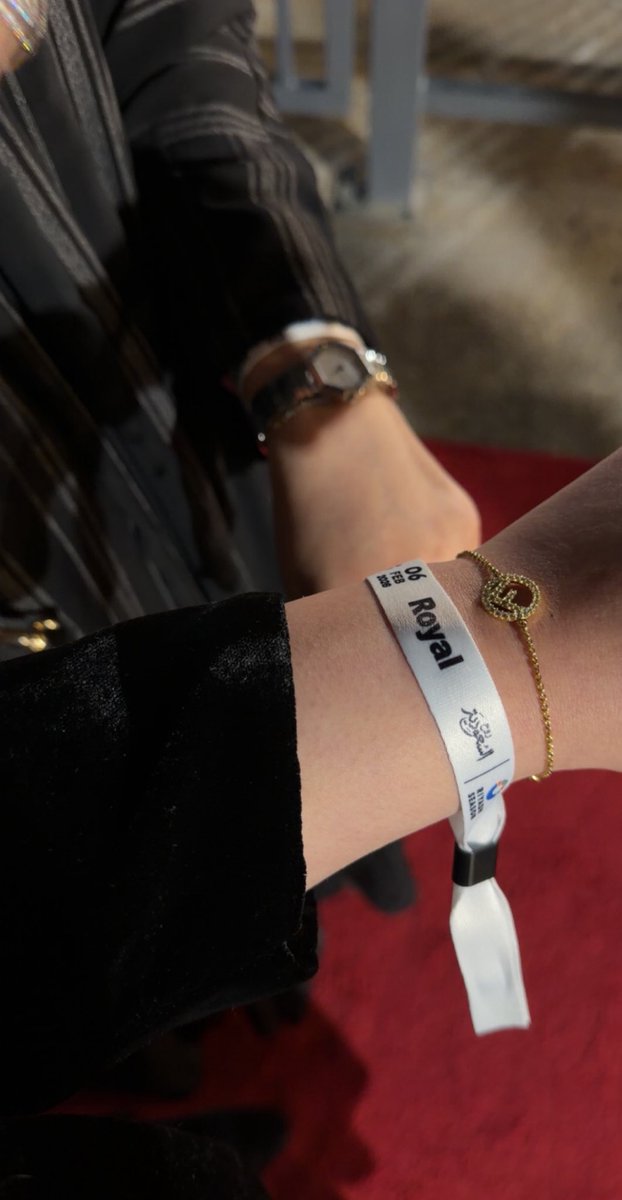 Playlist tweet media