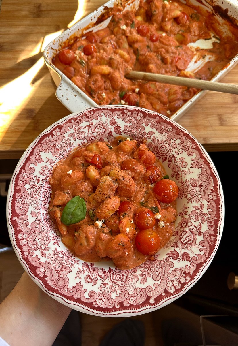 Sarah Bond | Live Eat Learn tweet media