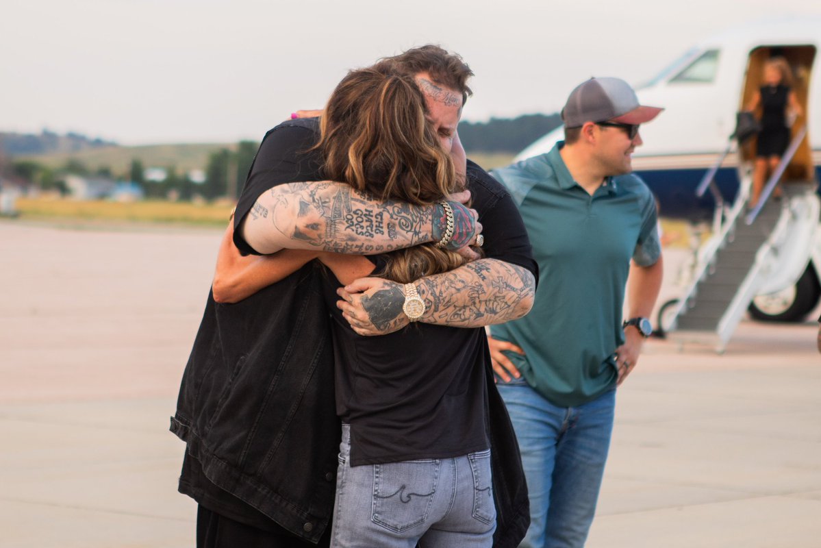 TheRealThelmaJ1's tweet image. Jelly Roll and Kristi Noem.  This tells you all you need to know.