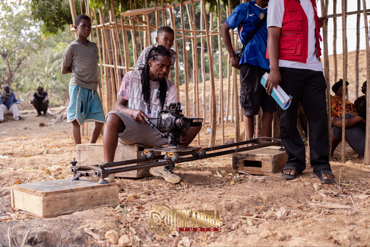DreamoraStudios's tweet photo. #DUHUCOMINGSOON🔥
Directed by David Silver
Produced by Benjamin Bulus
A Film By Dreamora Studios.
#DUHU
#AfricanCinema
#NigerianFilm
#BehindTheScenes
#FilmInProduction
#StoriesThatMatter
#CinemaWithPurpose
#DreamoraStudios https://t.co/Uyku6DE0xv