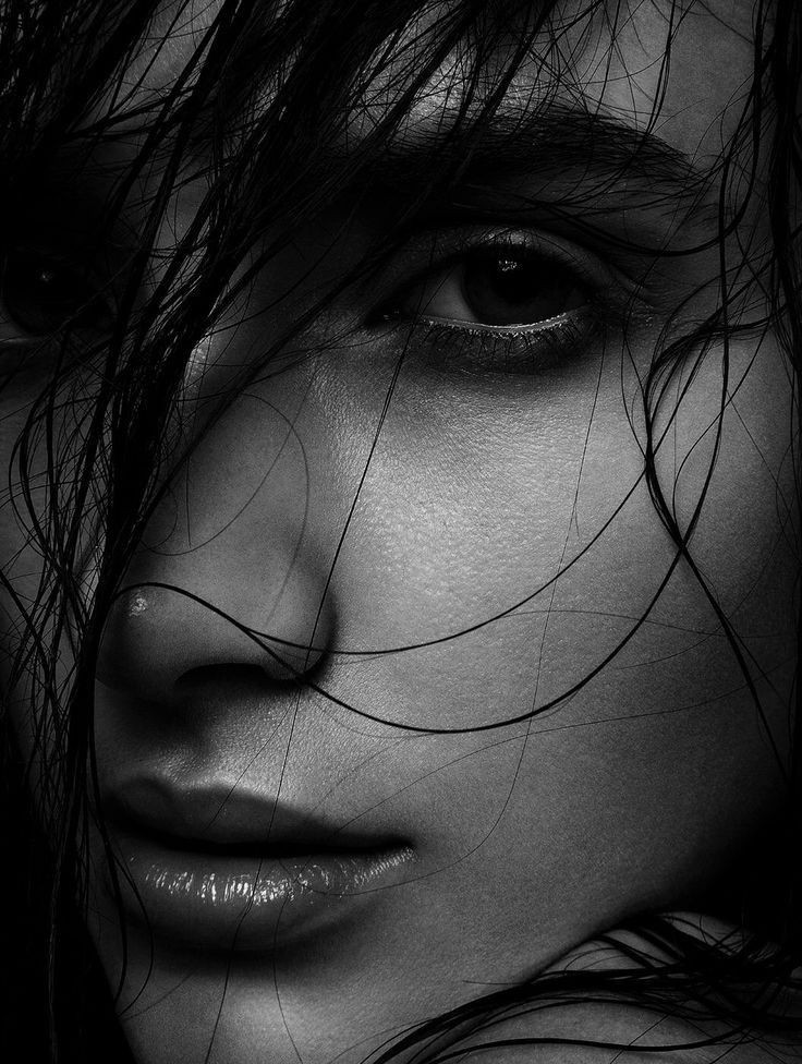 MaraIsabelRod19's tweet photo. Vives tan dentro de mi piel que aunque el dolor de no 
tenerte es fuerte, te pienso y dejas de doler. https://t.co/WL9mIpnUT4