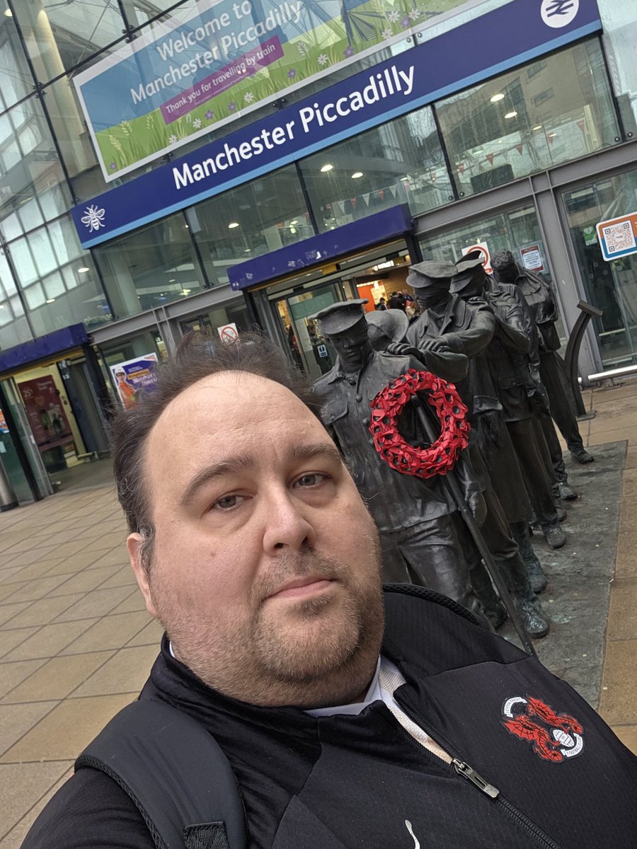 davidcarrol1's tweet image. Manchester Heavy D has arrived!

My plans are riding #Stockportghosttrain, watching @leytonorientfc beat @StockportCounty and bash tge tram network.

I will make my customary visit to Canal Street, Manchester and Karaoke in China Town.
#Livinglifeinthefastlane #Noregrets #LOFC