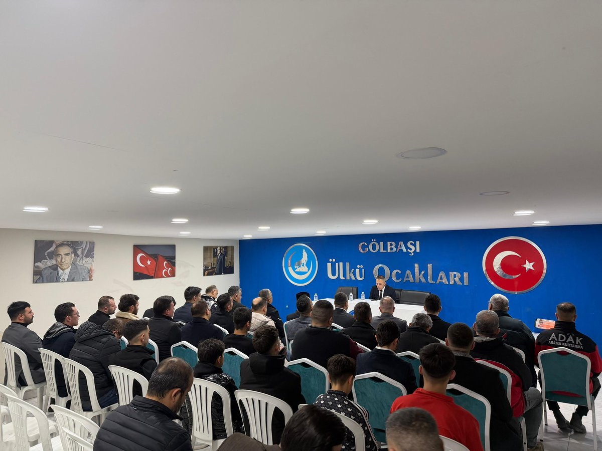 omersanli04's tweet photo. Ülkü Ocakları Ankara İl Başkanlığı olarak 6 Şubat 2023 tarihinde meydana gelen ve 11 ilimizi etkileyen deprem felaketinde hayatlarını kaybeden vatandaşlarımızın aziz ruhları için tertip ettiğimiz Kur'an-ı Kerim tilavetinde Ülküdaşlarımızla bir araya geldik; Cenab-ı Allah'a Türk yurtlarını, İslam beldelerini muhâfaza etsin diye dualar ettik. Rabb'im Türk milletini korusun ve yüceltsin; birliğimiz daim olsun.