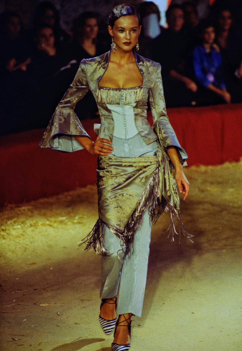 margot robbie in john galliano ss97 🕊️