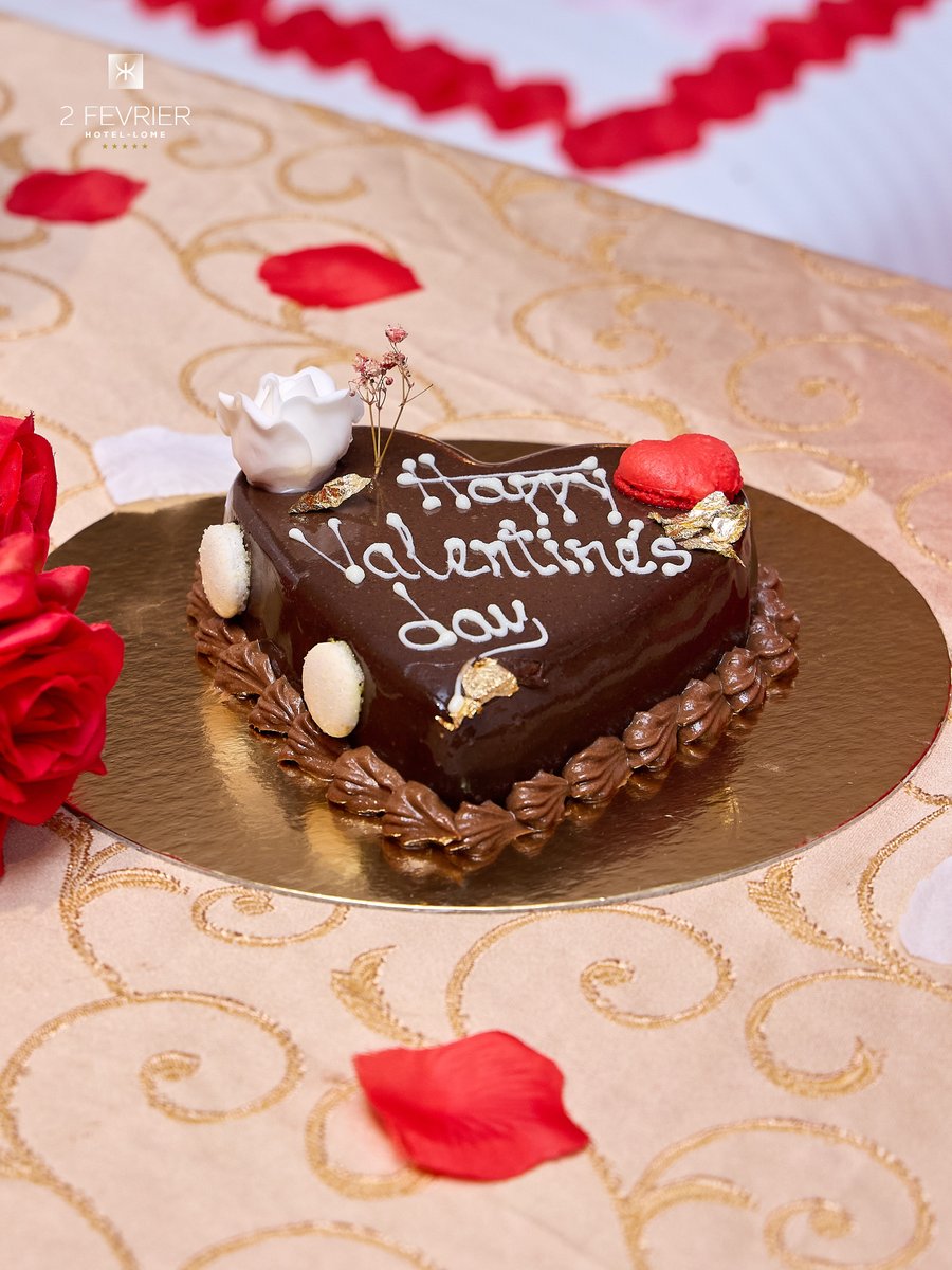 ❤️ Célébrez l'amour avec douceur ❤️

Laissez-vous séduire par l’art délicat de nos chefs pâtissiers… Ces douceurs d’exception vous attendent dès maintenant au Lobby Bar Le Nil, à seulement 5 000 FCFA l’unité. 💝

📞 Réservations : +228 22 23 86 00 / 70 35 95 55