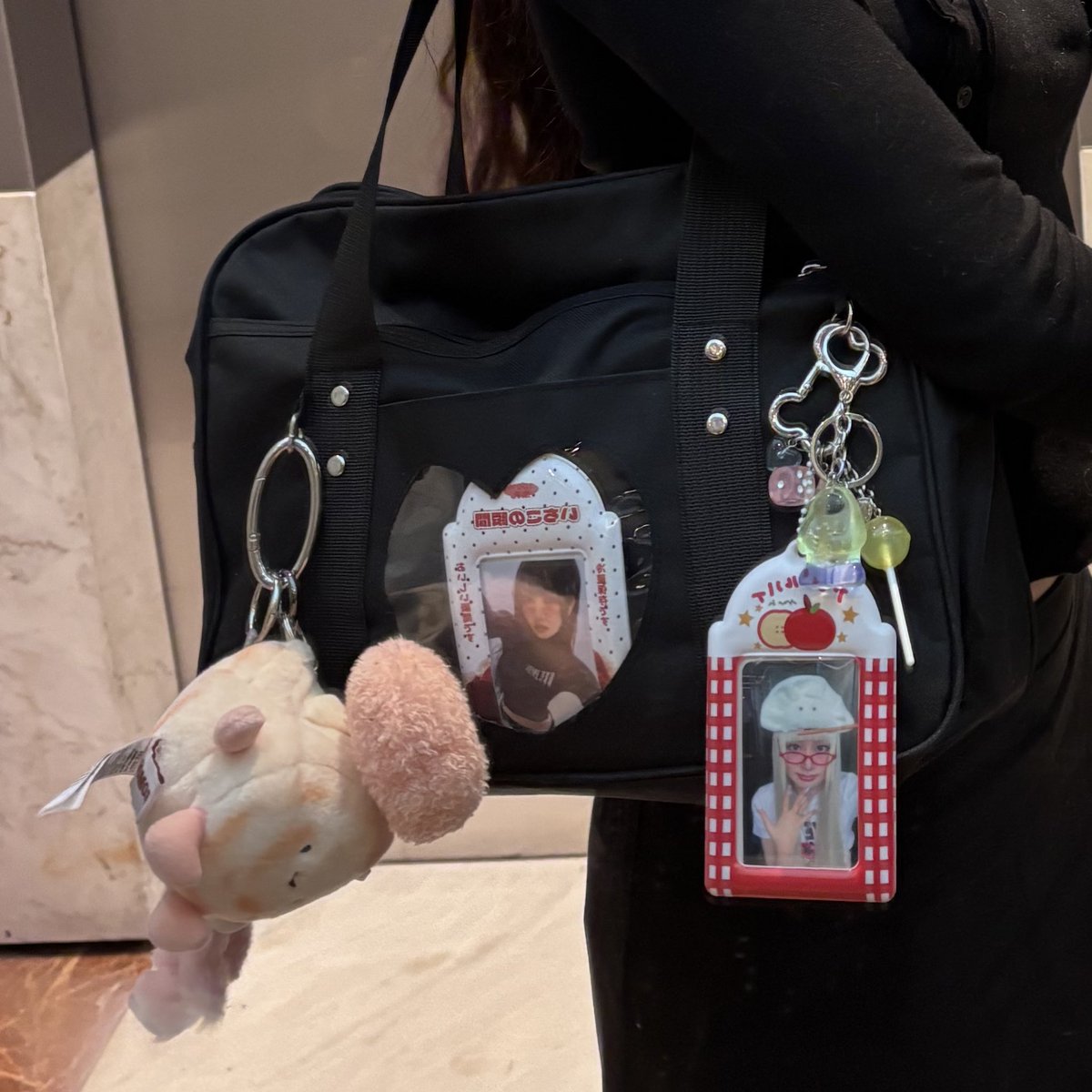 ipoderin's tweet image. bag of the day