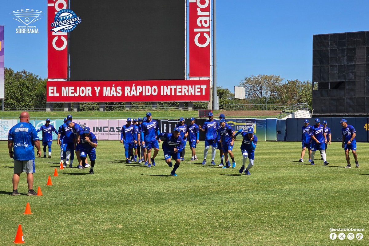 Postales🖼️ del entrenamiento de la <a href="/selebeisbolnic/">Selección de Nicaragua</a> 🇳🇮 en el #EstadioNacionalSoberanía🏟️