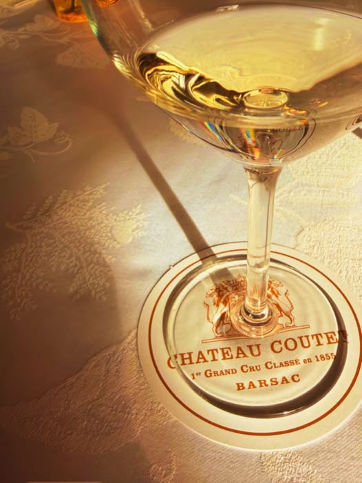 ChateauCoutet's tweet image. At Château Coutet in Barsac, time slows down.
Stone, vine and light come together to shape wines of quiet elegance, where freshness and depth linger long after the last sip. ✨

📸 • Damien Grelat

#ChateauCoutet #Barsac #SweetWine #strawberriestart #FrenchWine #GoldenGlass
