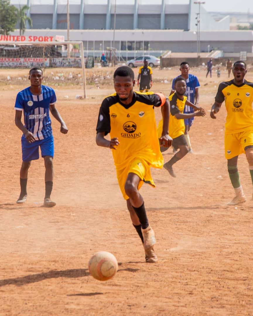 El - Marooph tweet media