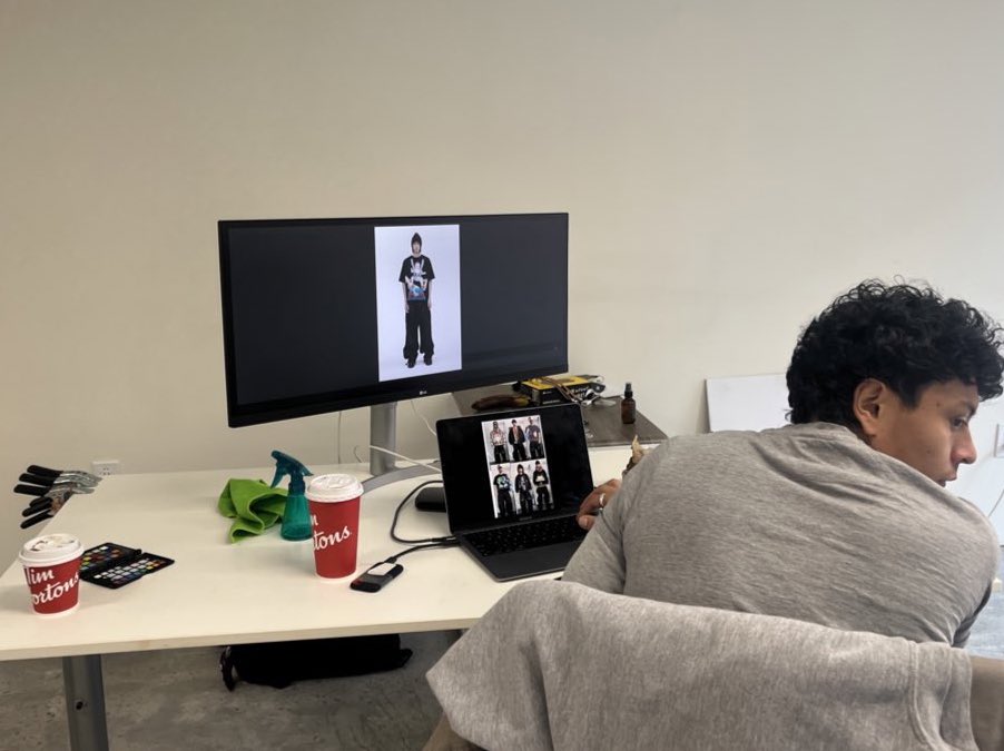 yungprincemonti's tweet image. busy day in the monti headquarters this morning….
#onset #ecomm