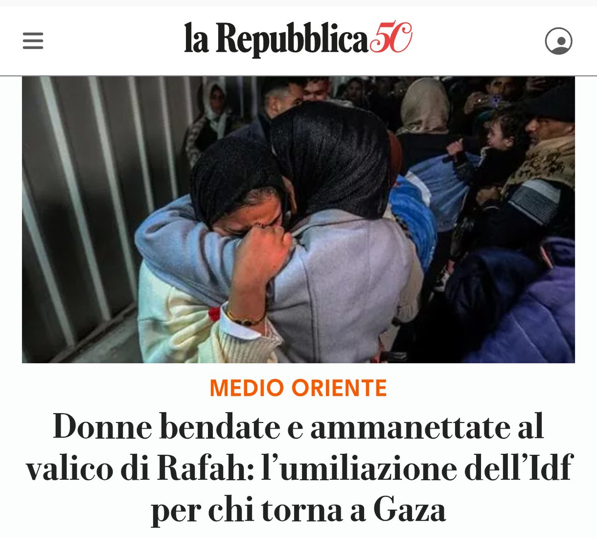 EugenioCardi's tweet image. Lo Stato occupante e terrorista di Israele tenta di infliggere una ulteriore umiliazione alle donne palestinesi ma umilia solo se stesso per il livello di infima malvagità e disumanità dimostrate da decenni e decenni. Che schifo 🤬