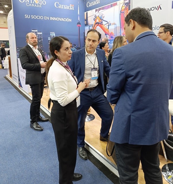 ciqa_mx's tweet image. Miembros del grupo Ontario Canadá y las doctoras del #CIQA Esmeralda Saucedo y Dra. Adriana Espinoza se reunieron para establecer alianzas de colaboración en el Expo Manufactura 2026, realizado ayer en Monterrey.