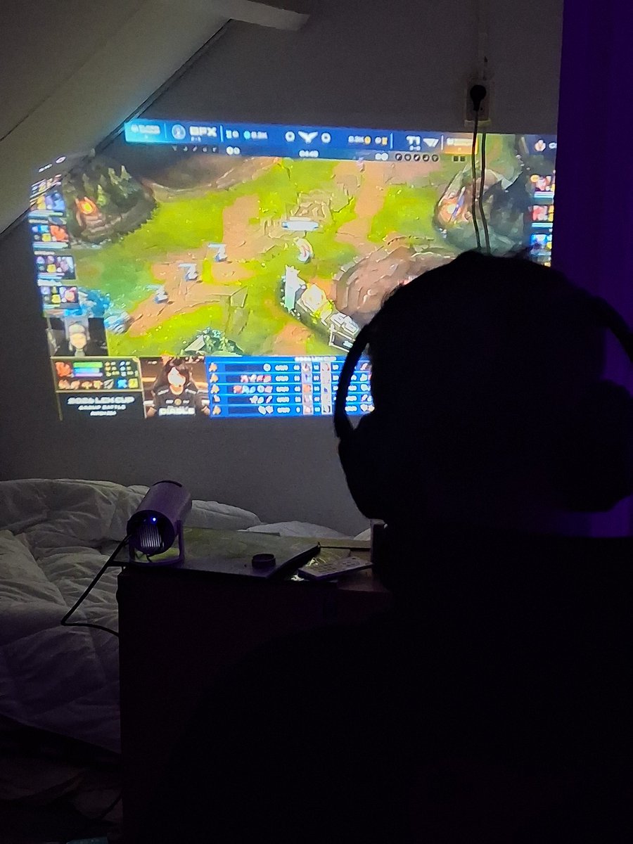 Mi colega me tiene chillando