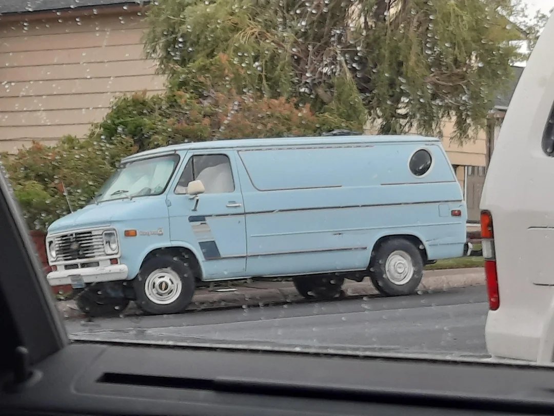 ImChrisHughes's tweet image. That's tame. You need a warrantmobile with bubble windows and shag carpeting in the back...