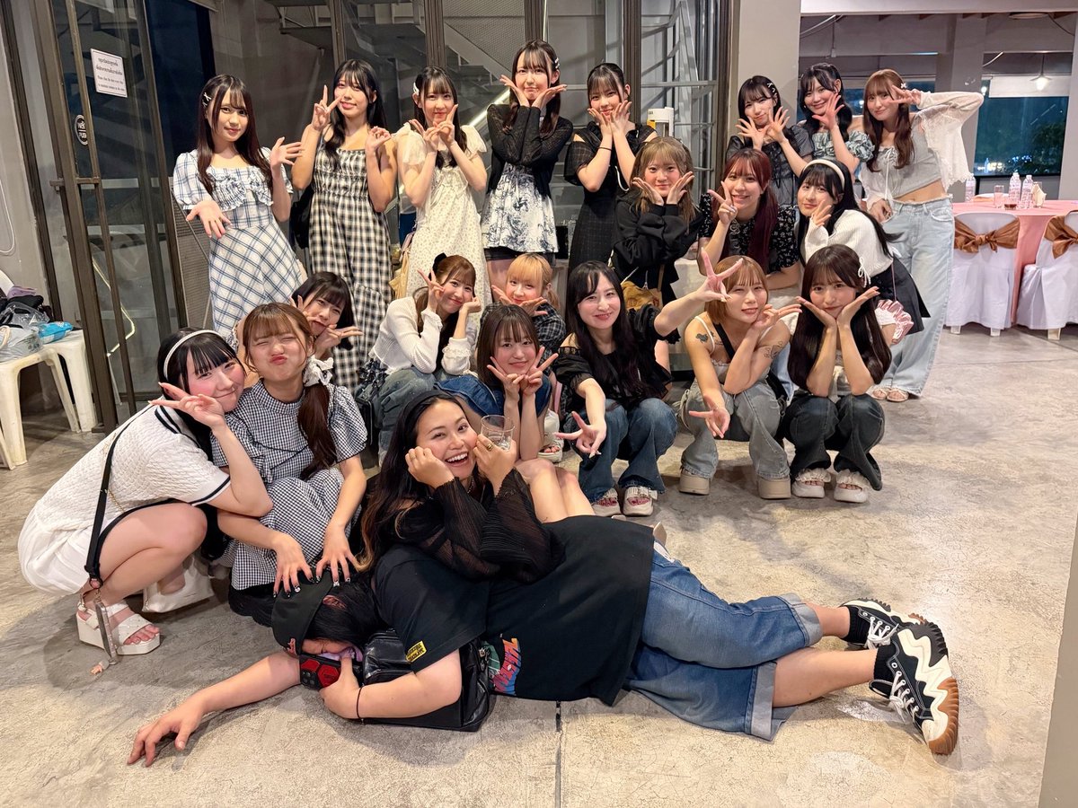 I_GET_official's tweet photo. I-GET オフ会ご参加いただき
ありがとうございました!!
3グループ・OGとたくさんのファンの方との
交流も遠征ならではで楽しかったです✨
明日もライブ・オフ会盛りだくさんです!!
楽しんでいきましょ(*•̀ᴗ•́*)و ̑̑
#iget #JETH #JapanExpoThailand2026 https://t.co/2CJSbaUIKS