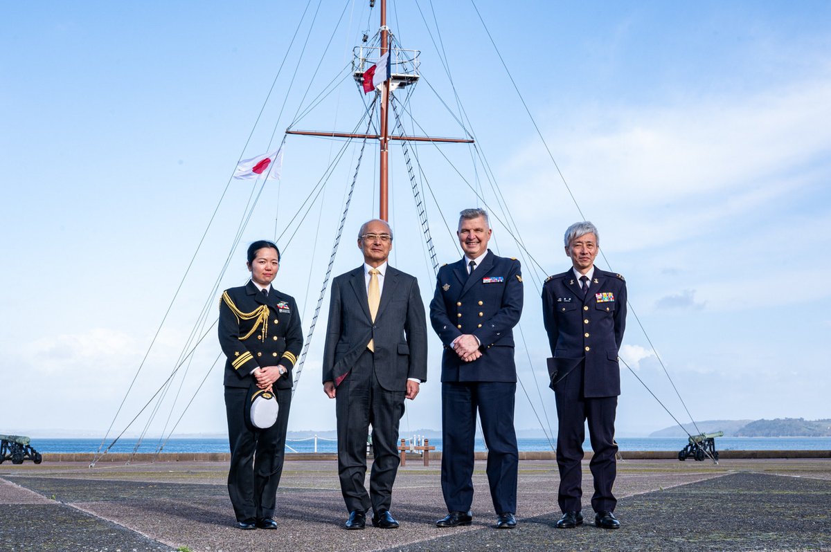 Ecole_navale's tweet photo. 🇯🇵 🇫🇷Le 6 février, une délégation japonaise de la National Defense Academy s’est rendue à l’École navale pour découvrir la philosophie, l’histoire, les missions et les moyens de notre grande École de la mer. Une belle rencontre internationale.⚓️
@ndarfc https://t.co/bqRYgvJtKO