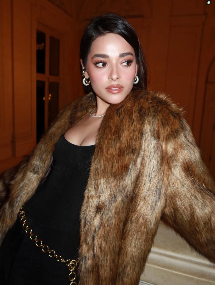 obsessed with this face serve❤️‍🔥
•#SimayBarlas