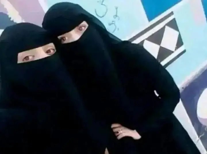 AlhnwfL88651's tweet photo. البنت لم تحب الشخص الوسيم ولم تحب الجمال 
البنت تحب الشخص الصادق بكلامه الوفي بوعده 
الكريم الذي يقف بجانبها وقت حاجتها يحسسها انه 
الاب والاخ والصديق والرفيق هذا هو اكثر شي تعجب به البنت في الرجل https://t.co/KGbNMFoR1V