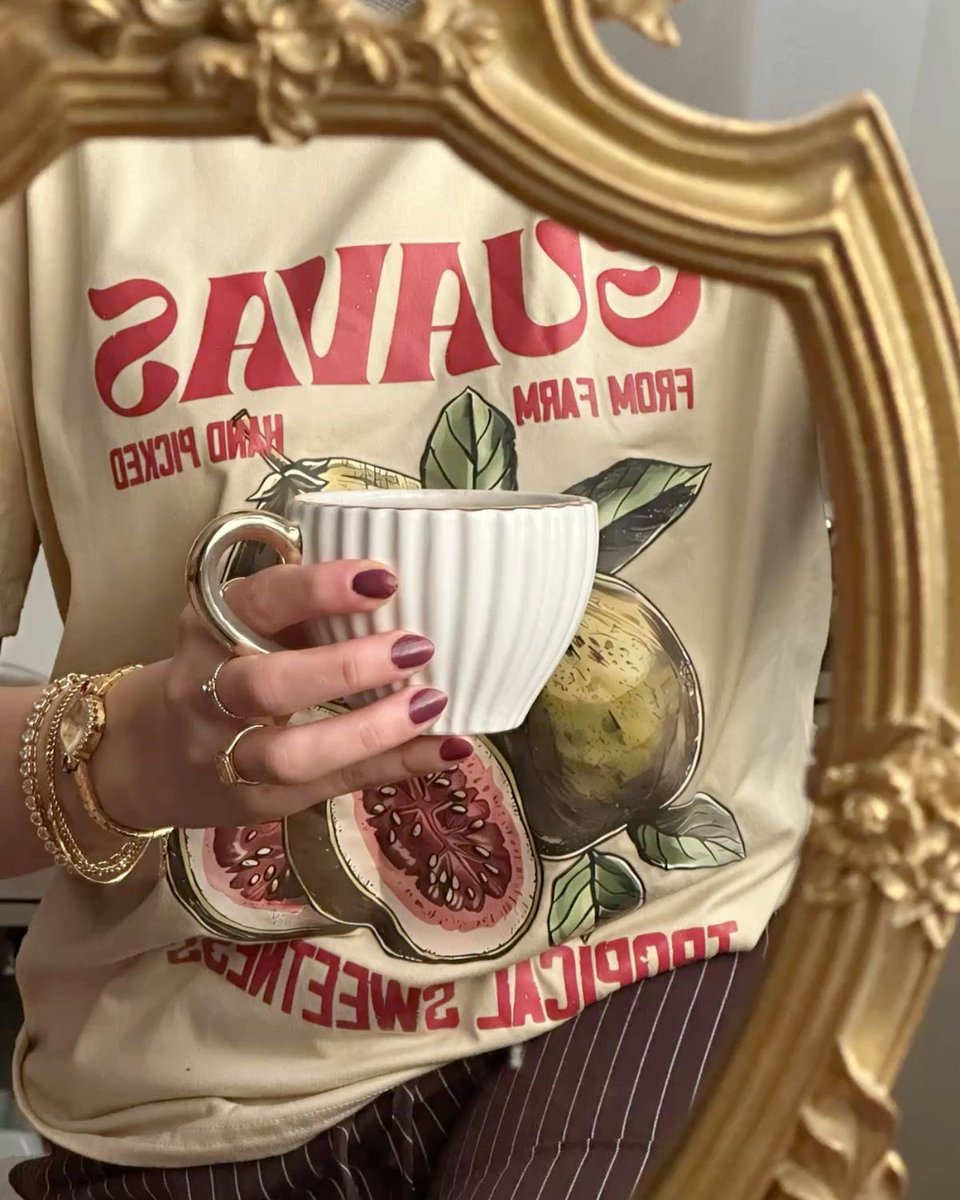 𝙈𝙖𝙧𝙮 tweet media