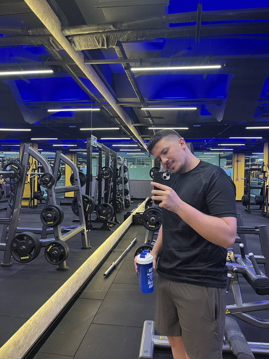 Italomoraees's tweet photo. 🏋🏻 https://t.co/MbRk4Fgya6