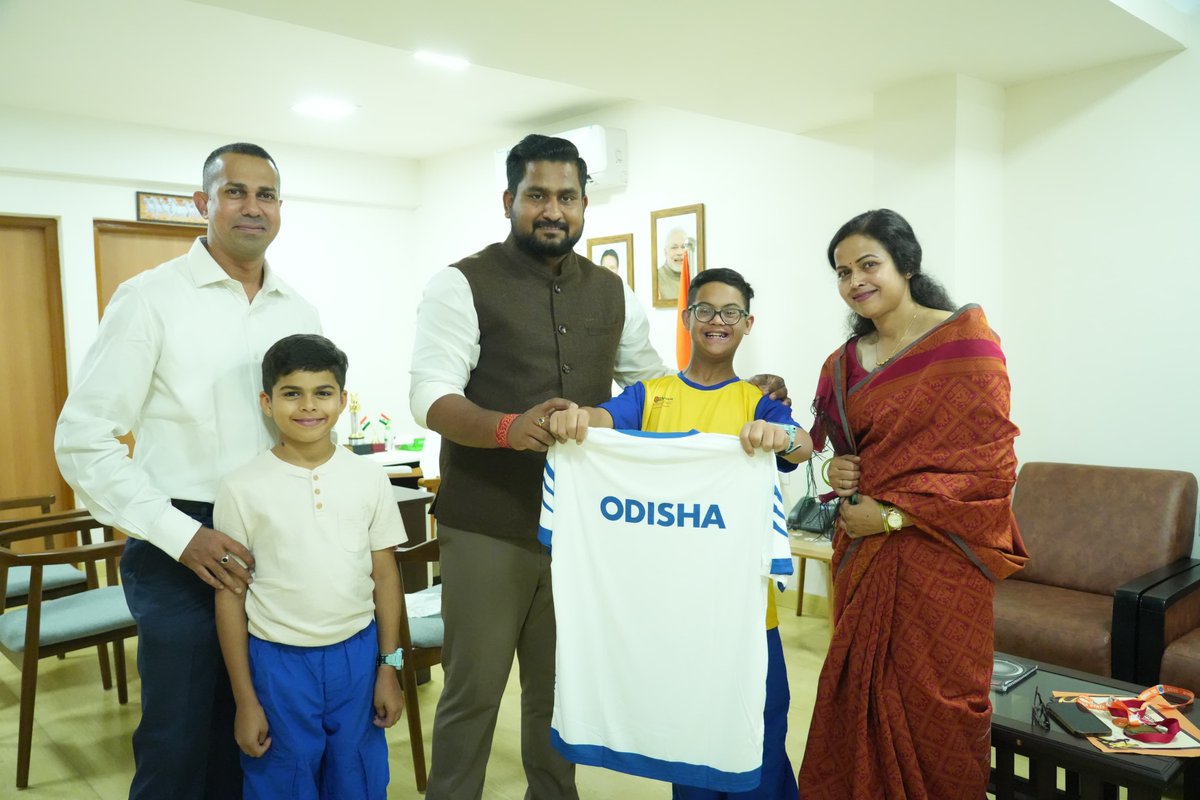 ଚେନାଇରେ ଅନୁଷ୍ଠିତ ଏସିଆ ପ୍ୟାସିଫିକ ଡାଉନ ସିଣ୍ଡ୍ରୋମ ଗେମ୍ସ ୨୦୨୬ର ୧୦୦ ମି ସ୍କେଟିଂ ବିଭାଗରେ ସ୍ବର୍ଣ୍ଣ ପଦକ ଜିଣି ରାଜ୍ୟ ପାଇଁ ଖୁସି ଓ ଗୌରବ ଆଣିଛନ୍ତି ରାଜ୍ୟର ଯୁବ ପ୍ରତିଭା ଜୟ ଜୀବନ ପାଣି । ଏହି ସଫଳତା ପାଇଁ ତାଙ୍କୁ ଅଭିନନ୍ଦନ ଜଣାଇବା ସହିତ ଏକ ସୁନ୍ଦର ଓ ଉଜ୍ଜ୍ୱଳମୟ ଭବିଷ୍ୟତର କାମନା କରୁଛି ।

<a href="/sports_odisha/">Odisha Sports</a>