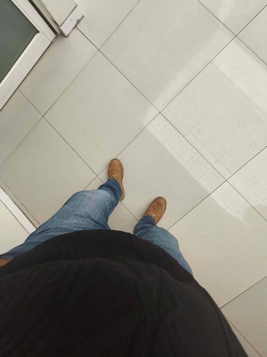 GeberPerz's tweet image. En el M.p, pero que sea con estilo.
#Viernes #Tardes