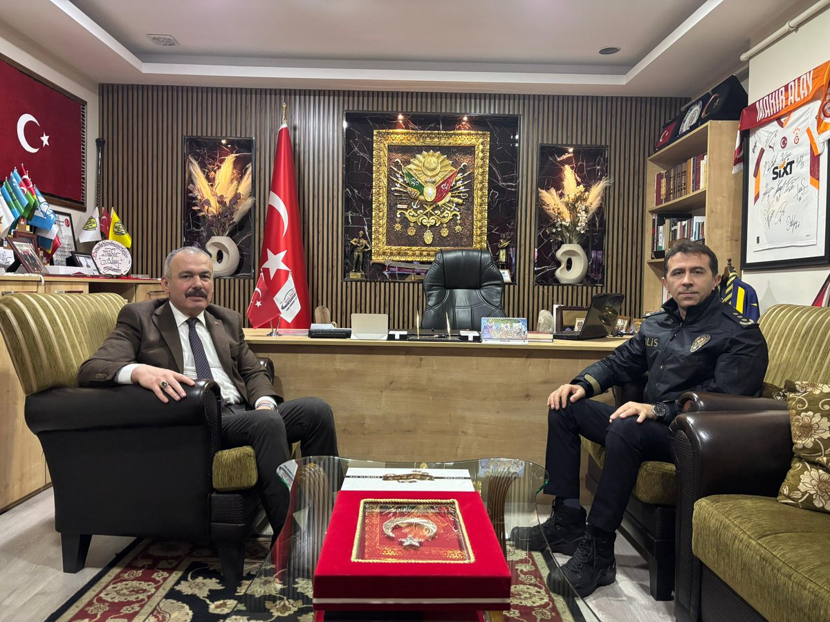 Mamak İlçe Emniyet Müdürümüz Sayın Mevlüt Kaynak misafirimiz oldu. Nazik ziyareti ve samimi sohbeti için kendisine teşekkür ediyorum.